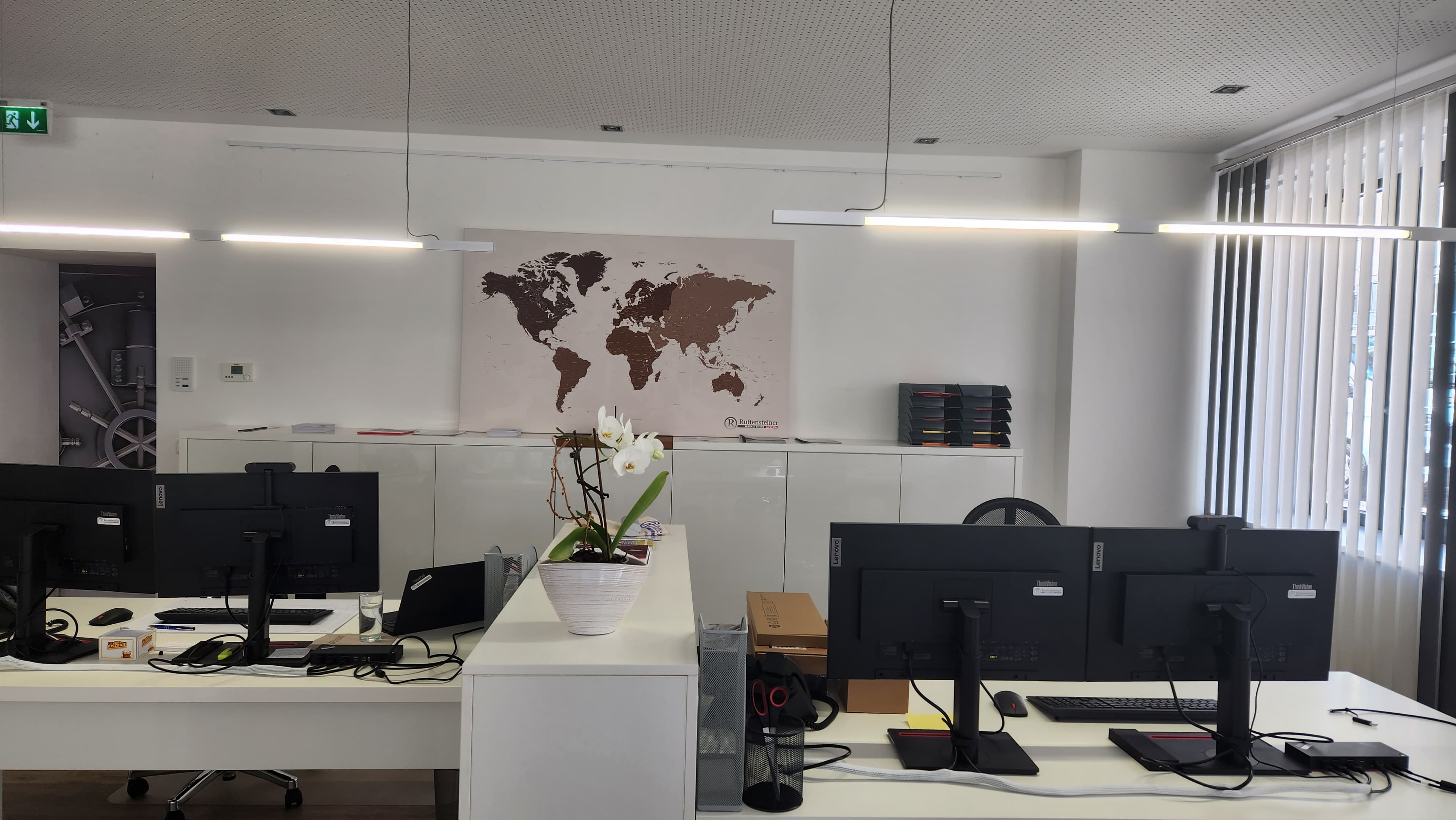 get you Business Address in Austria